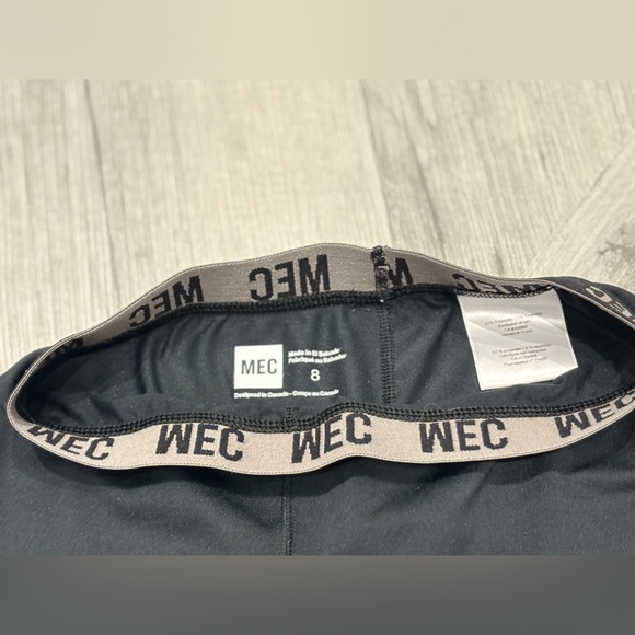 MEC kid’s unisex base layer sets (top 10Y, bottom 8Y) - Picture 8 of 10